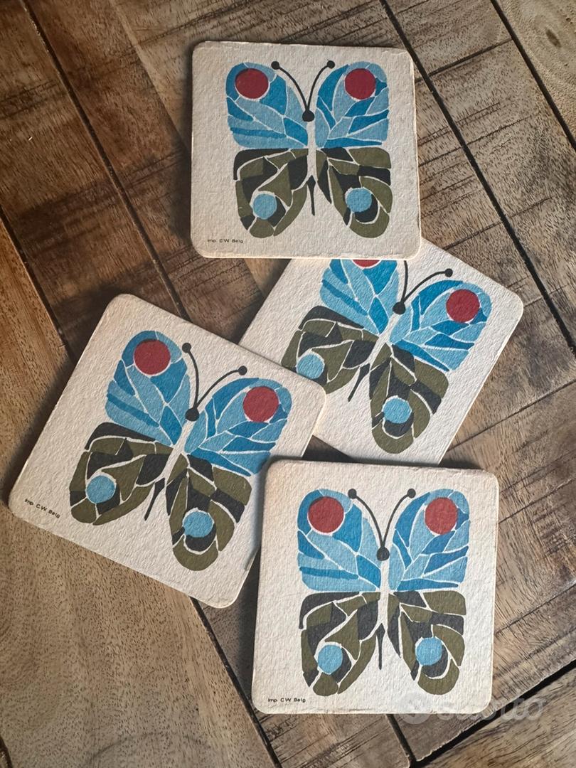 Set di 4 sottobicchieri quadrati in pelle, motivo farfalla stellata blu