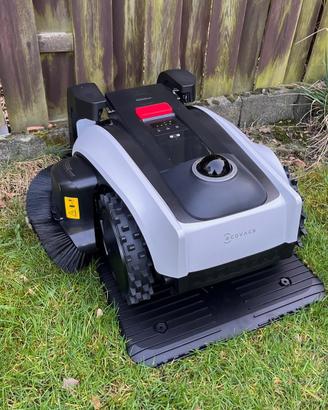 Robot Tagliaerba ECOVACS GOAT O1200 LIDAR PRO