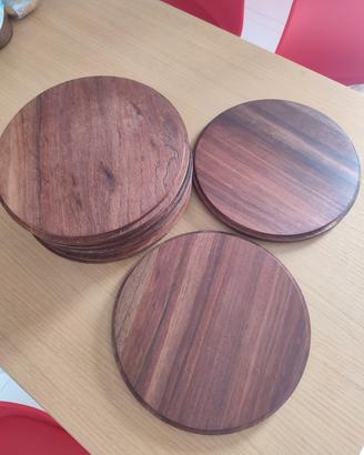 set 8 sottopiatti/taglieri in legno  