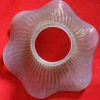 Antico Paralume "Tulipe" in Vetro Opalescente Rosa