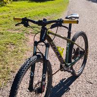 MTB Focus Raven 26 " taglia S full carbon 
