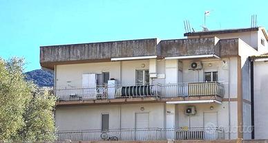 Centro a pochi passi dal mare