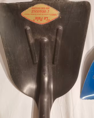 Pala per neve in plastica + Pala badile con punta