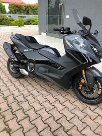 Yamaha TMAX 560 tech max