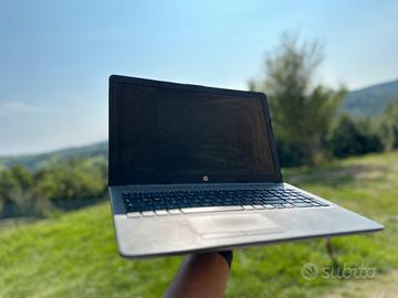 HP 250 G7 – 15.6" – i3-8130U – 8GB RAM – 256GB