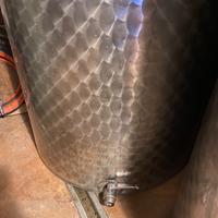 Cisterna acciaio vino
