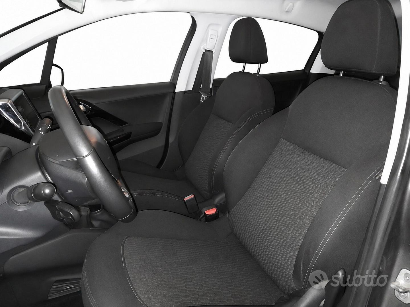Peugeot 208 2018 photo 4