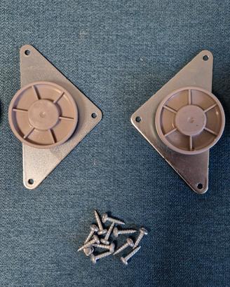 Eket IKEA binario, piedini e distanziatori muro