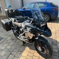 Bmw r1250gs adventure triple black