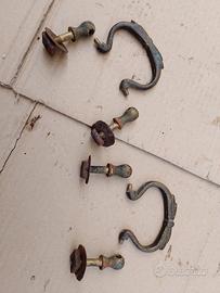 coppia di antiche maniglie in ottone 