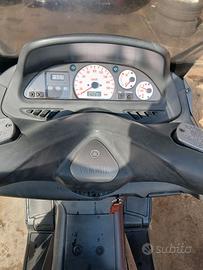 Scooter yamaha tmax
