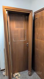 3 porte in legno con cornice