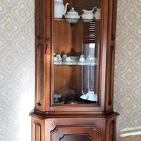 VETRINETTA D'ANGOLO IN NOCE (ARTE POVERA)