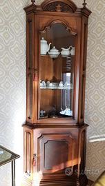 VETRINETTA D'ANGOLO IN NOCE (ARTE POVERA)