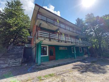 Villetta quadrifamiliare Pizzoli [c2VRG]