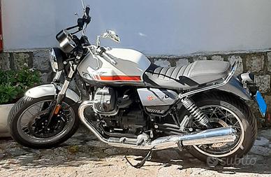 MOTO GUZZI V7 SPECIAL COME NUOVA