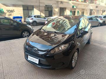 FORD FIESTA 1.4 TDCi 5 PORTE-NEOPATENTATI-Euro6290