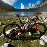 Megamo Track - full carbonio