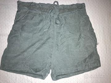 Pantaloncino morbido con tasche
