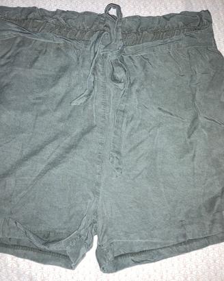 Pantaloncino morbido con tasche