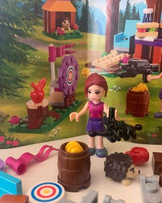 LEGO Friends - Tiro dell'arco al campo avventure