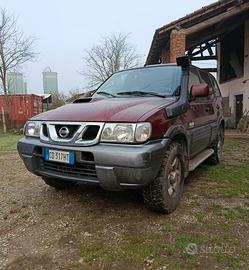 nissan terrano 2 3.0 passo lungo