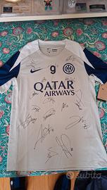 Maglia Inter Thuram autografata Inter 2025 -26