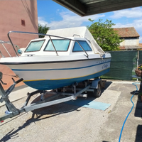 Barca pilotina OMNIA