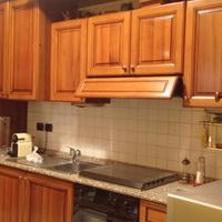 cucina ad angolocompleta di elettrodomestici