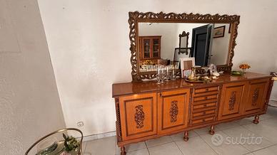 Credenza con specchiera e vetrina in legno