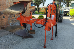 Aratro spada e gatti fuorisolco monovomero