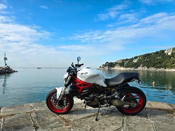 Ducati Monster 821 - 2014 solo km 4739