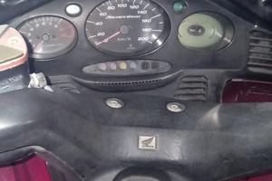 HONDA SILVER WING 600