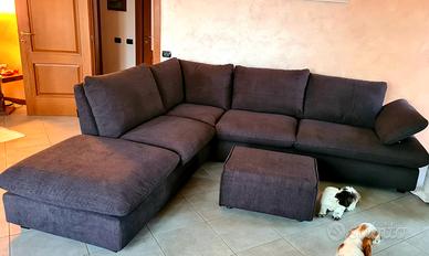 divano angolare  Chateau d'ax    + pouf