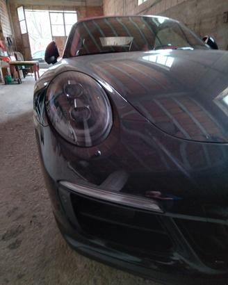 Porsche Carrera 4 GTS Cabrio