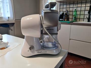 Grattaformaggio elettrica