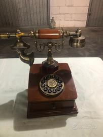 Telefon vintage legno