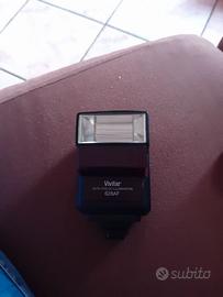 Flash vivitar per macchina fotografica