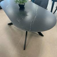 Tavolo fisso ovale LO