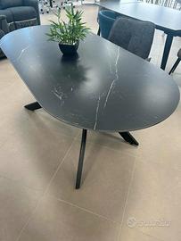 Tavolo fisso ovale LO