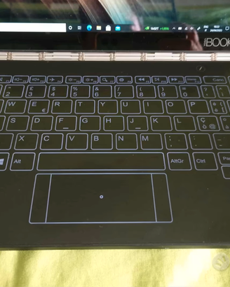 Lenovo Yoga Book
