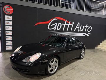 PORSCHE 911 CARRERA 4 TOTAL BLACK AMATORE SERVIC