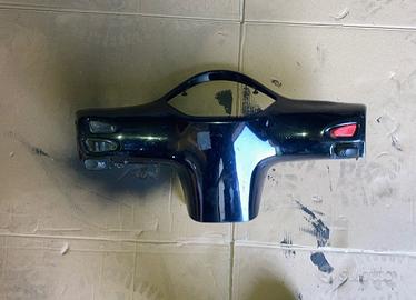 Carena contorno contachilometri piaggio vespa gts 