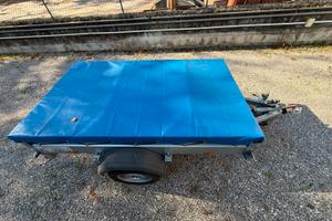 Rimorchio leggero trasporto merci 750 Kg