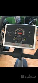 Bike autoalimentato technogym