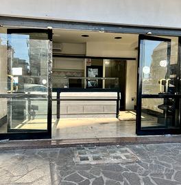 Pineta Sacchetti locale commle con canna fumaria