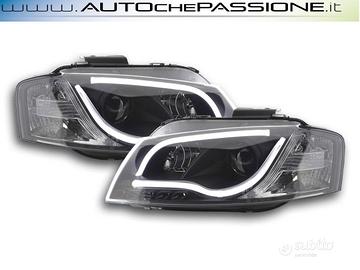 Fanali anteriori per Audi A3 8P 03 08 sfondo nero