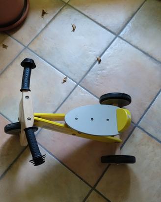 Triciclo in legno 