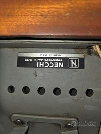 macchina da cucire uso domestico 