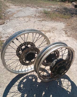 Coppia cerchi Yamaha super tenere xtz 750 3ld